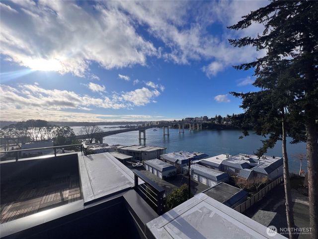 1149 Wheaton Way, Bremerton, WA 98310