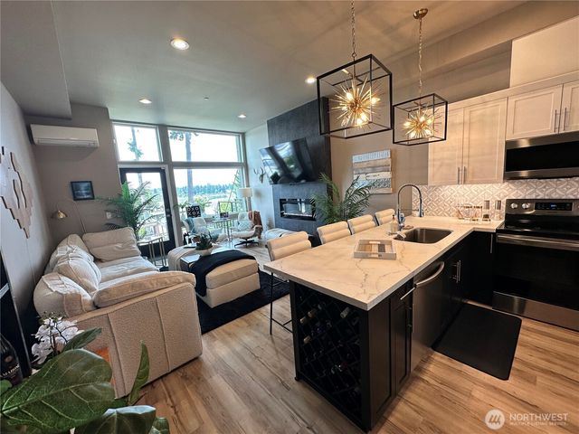 1149 Wheaton Way, Bremerton, WA 98310