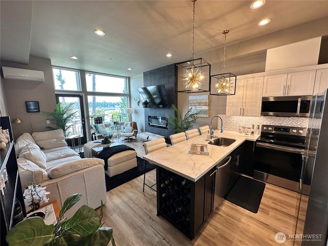 1149 Wheaton Way, Bremerton, WA 98310