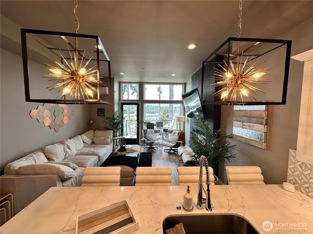 1149 Wheaton Way, Bremerton, WA 98310