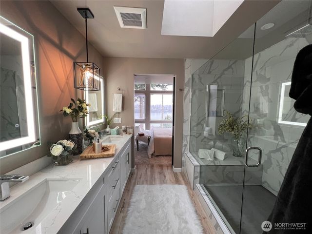 1149 Wheaton Way, Bremerton, WA 98310