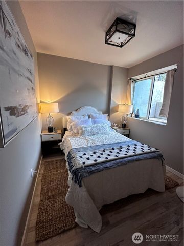 1149 Wheaton Way, Bremerton, WA 98310