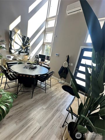 1149 Wheaton Way, Bremerton, WA 98310