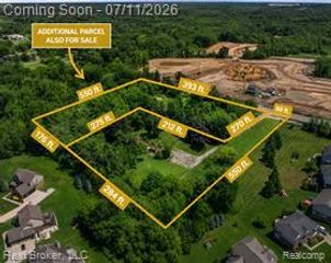 27483 Pontiac Trail, South Lyon, MI 48178