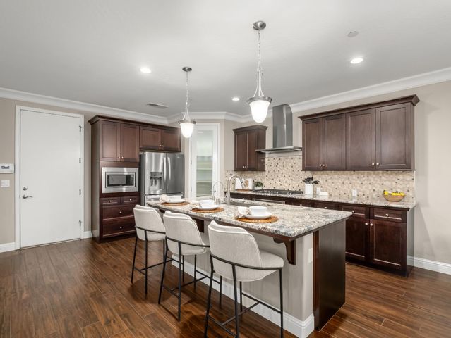 11617 N Bella Verde Avenue, Fresno, CA 93730