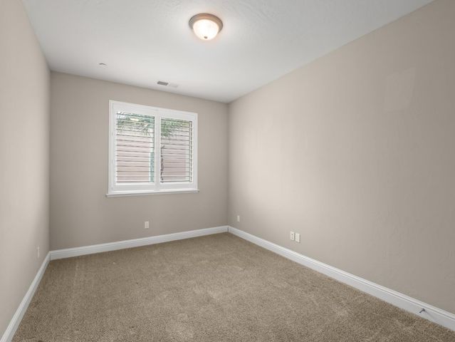 11617 N Bella Verde Avenue, Fresno, CA 93730