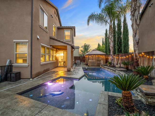 11617 N Bella Verde Avenue, Fresno, CA 93730