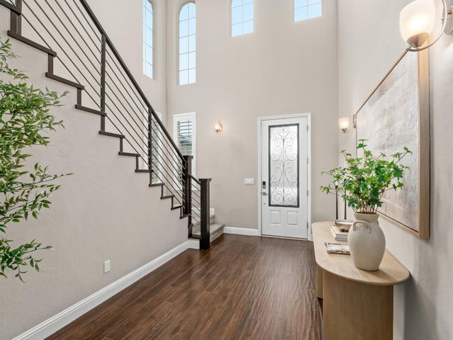 11617 N Bella Verde Avenue, Fresno, CA 93730