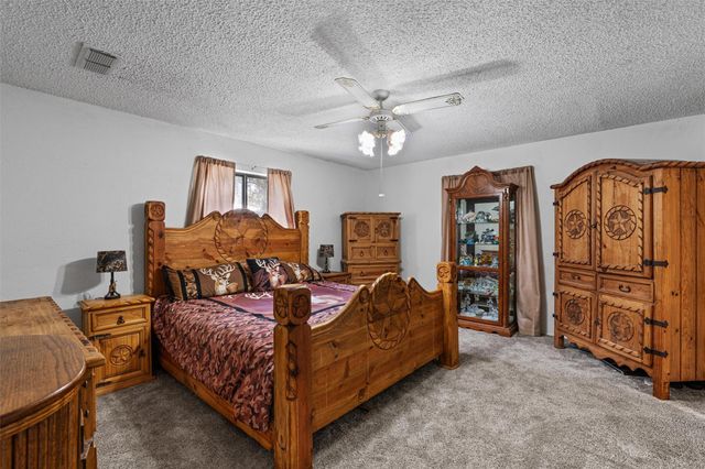 455 Robins LN, Bertram, TX 78605