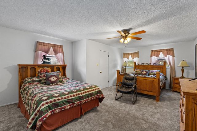 455 Robins LN, Bertram, TX 78605