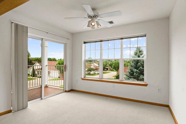 6828 Parkside Circle, Windsor, WI 53532