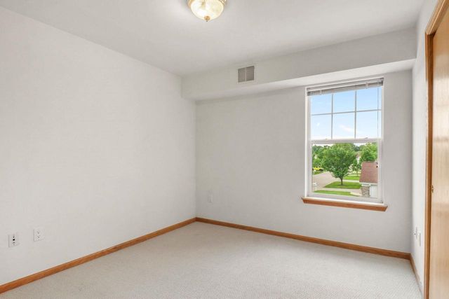 6828 Parkside Circle, Windsor, WI 53532