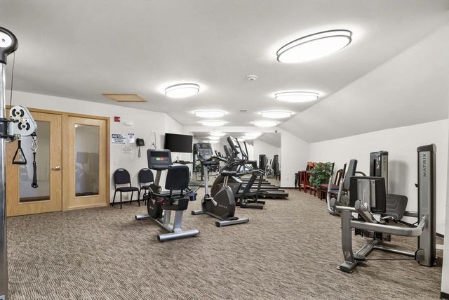 6828 Parkside Circle, Windsor, WI 53532