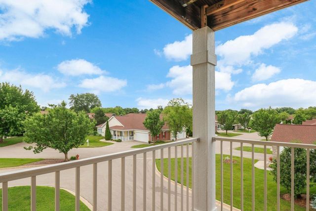 6828 Parkside Circle, Windsor, WI 53532