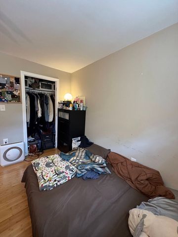 108 7th Street 2, Cambridge, MA 02141