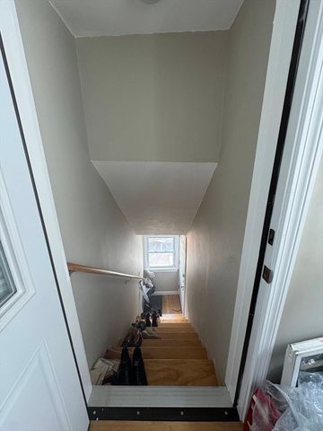 108 7th Street 2, Cambridge, MA 02141