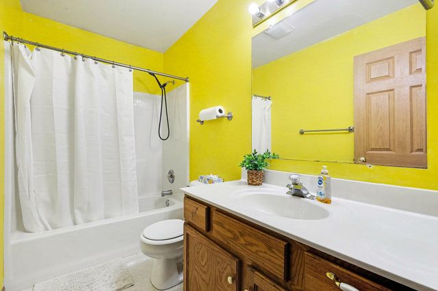 205 McConnell Avenue, North Muskegon City, MI 49445