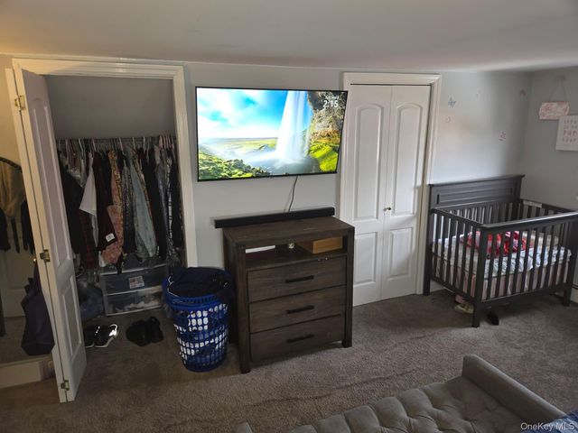 10 Bainbridge Avenue, Melville, NY 11747