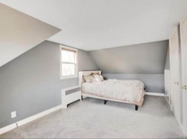 10 Bainbridge Avenue, Melville, NY 11747