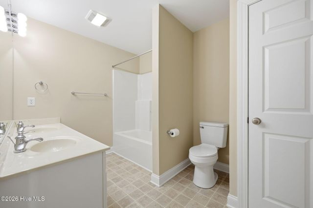 2909 Noah Court, Greenville, NC 27834