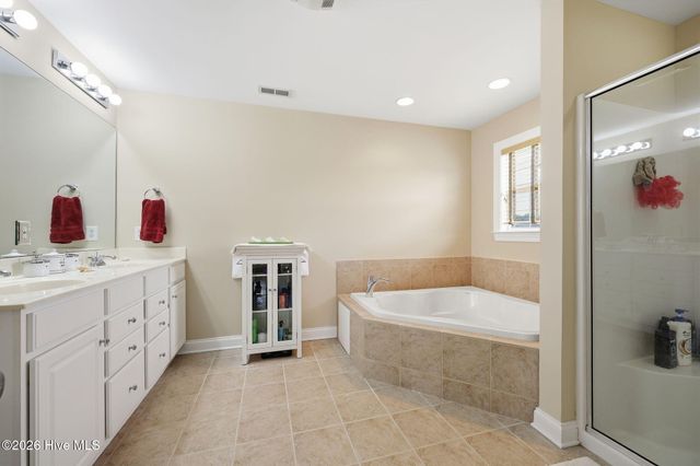 2909 Noah Court, Greenville, NC 27834