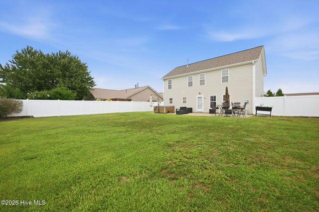 2909 Noah Court, Greenville, NC 27834