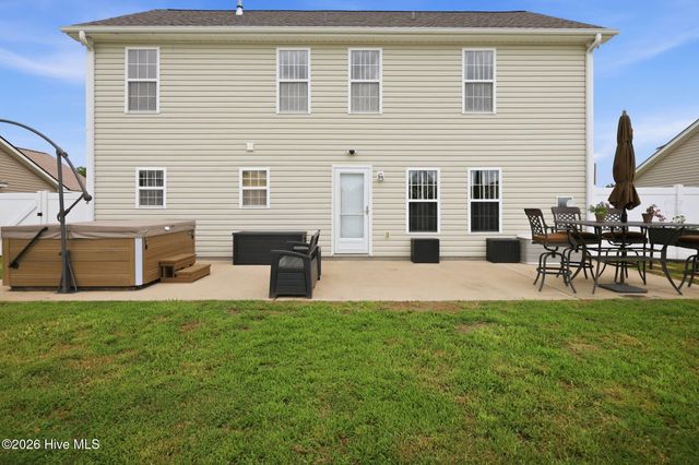 2909 Noah Court, Greenville, NC 27834