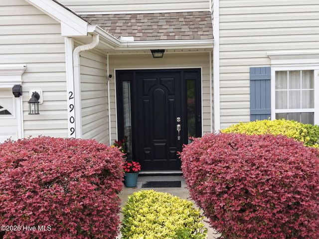 2909 Noah Court, Greenville, NC 27834