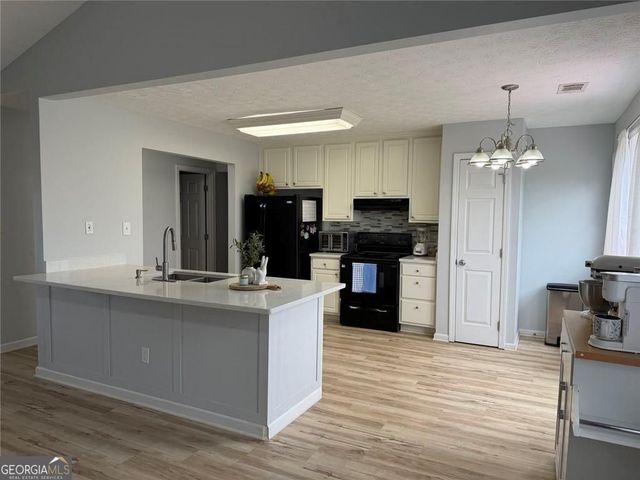 908 Justin Drive, Winder, GA 30680