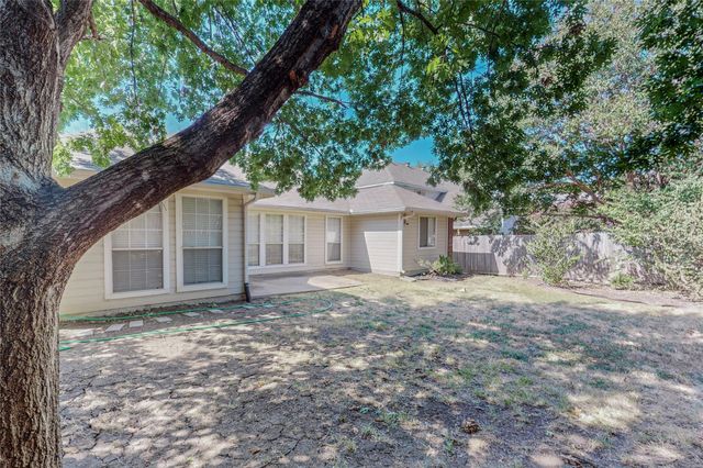 5425 Bryce Canyon Drive, Fort Worth, TX 76137