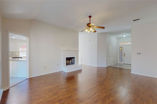 5425 Bryce Canyon Drive, Fort Worth, TX 76137