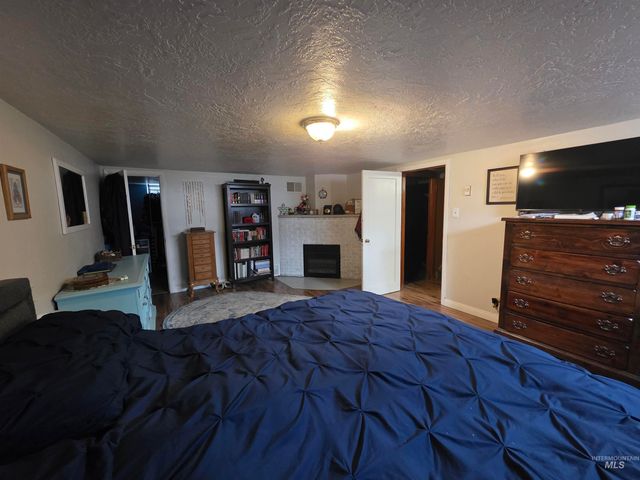 161 8th Ave E, Twin Falls, ID 83301