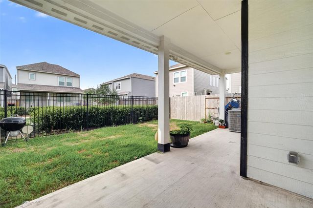 14839 Slow River Ave, Houston, TX 77082