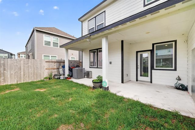 14839 Slow River Ave, Houston, TX 77082