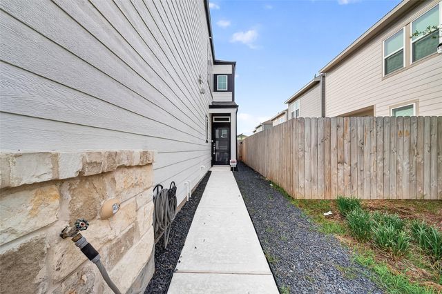 14839 Slow River Ave, Houston, TX 77082