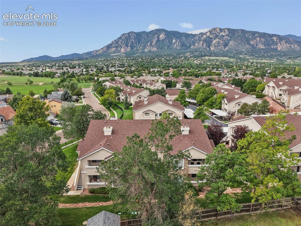 3850 Strawberry Field Grove F, Colorado Springs, CO 80906 — photo 2