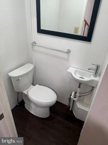 407 HUDSON ST, Trenton, NJ 08611