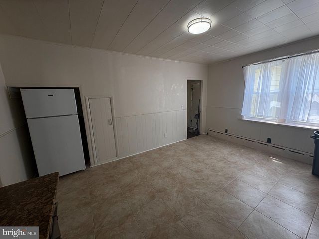 407 HUDSON ST, Trenton, NJ 08611