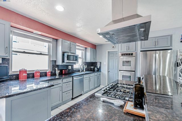 942 Purdue St, San Leandro, CA 94579