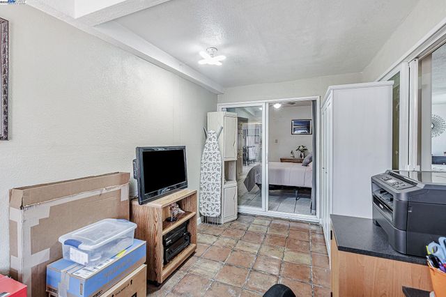 942 Purdue St, San Leandro, CA 94579