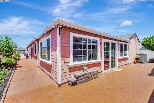 942 Purdue St, San Leandro, CA 94579