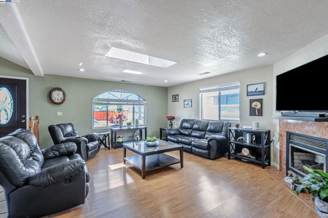 942 Purdue St, San Leandro, CA 94579