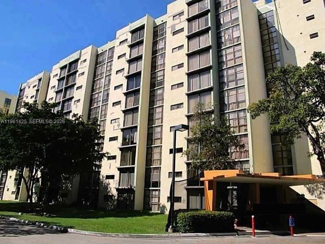 17021 N Bay Rd 508, Sunny Isles Beach, FL 33160