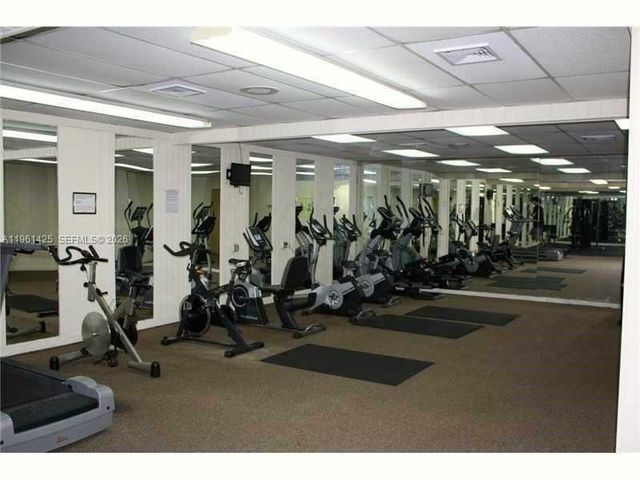 17021 N Bay Rd 508, Sunny Isles Beach, FL 33160