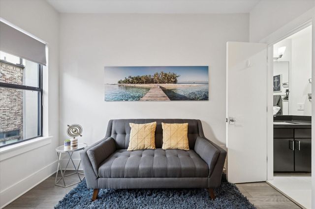 1717 Silver Street, Houston, TX 77007