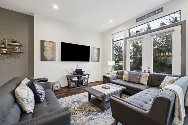 1717 Silver Street, Houston, TX 77007