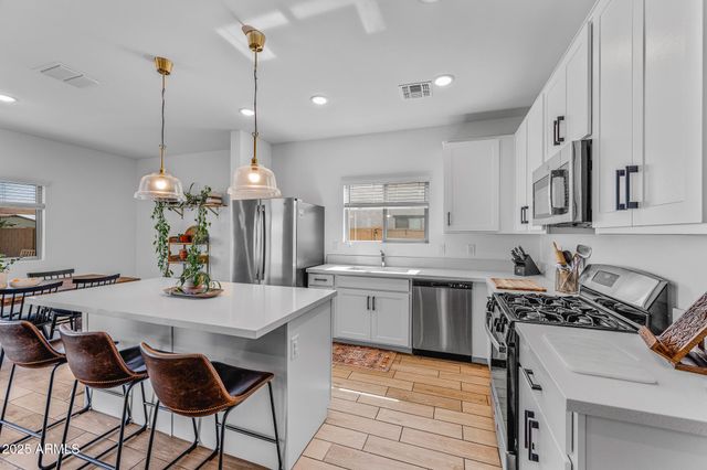 40445 W BRAVO Drive, Maricopa, AZ 85138