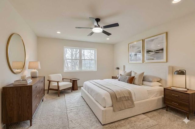 712 LINDBERG Drive, Council Bluffs, IA 51503