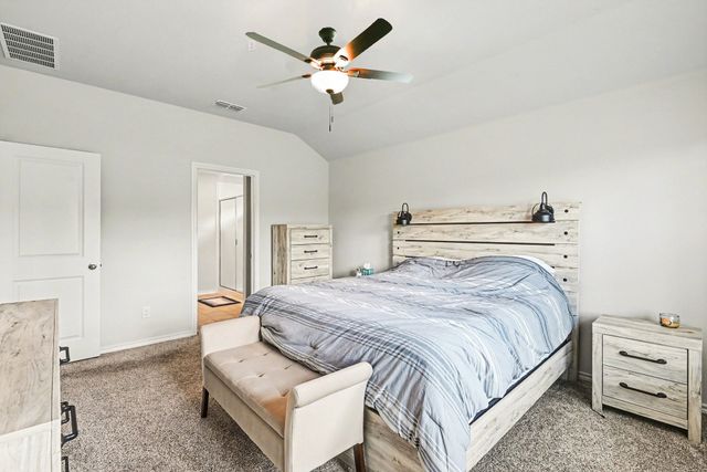 513 Bronze Circle W, Springtown, TX 76082