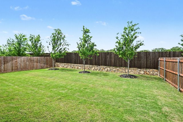 513 Bronze Circle W, Springtown, TX 76082